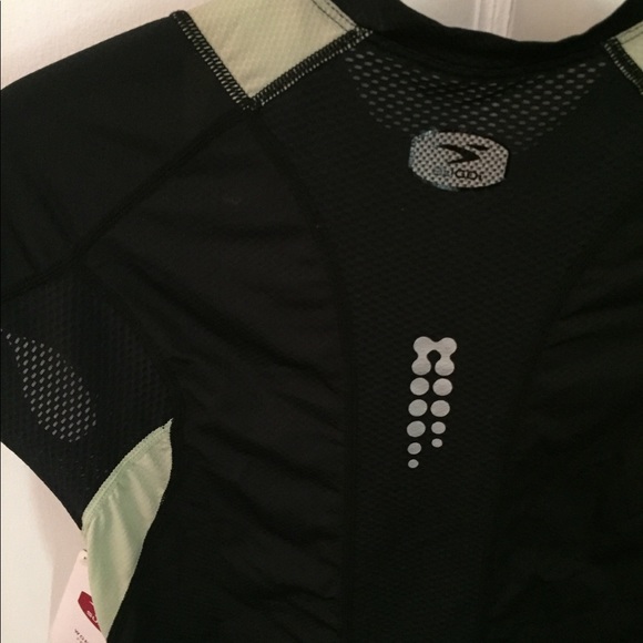 NWT Sugoi RSR short sleeve training top small - Picture 4 of 7